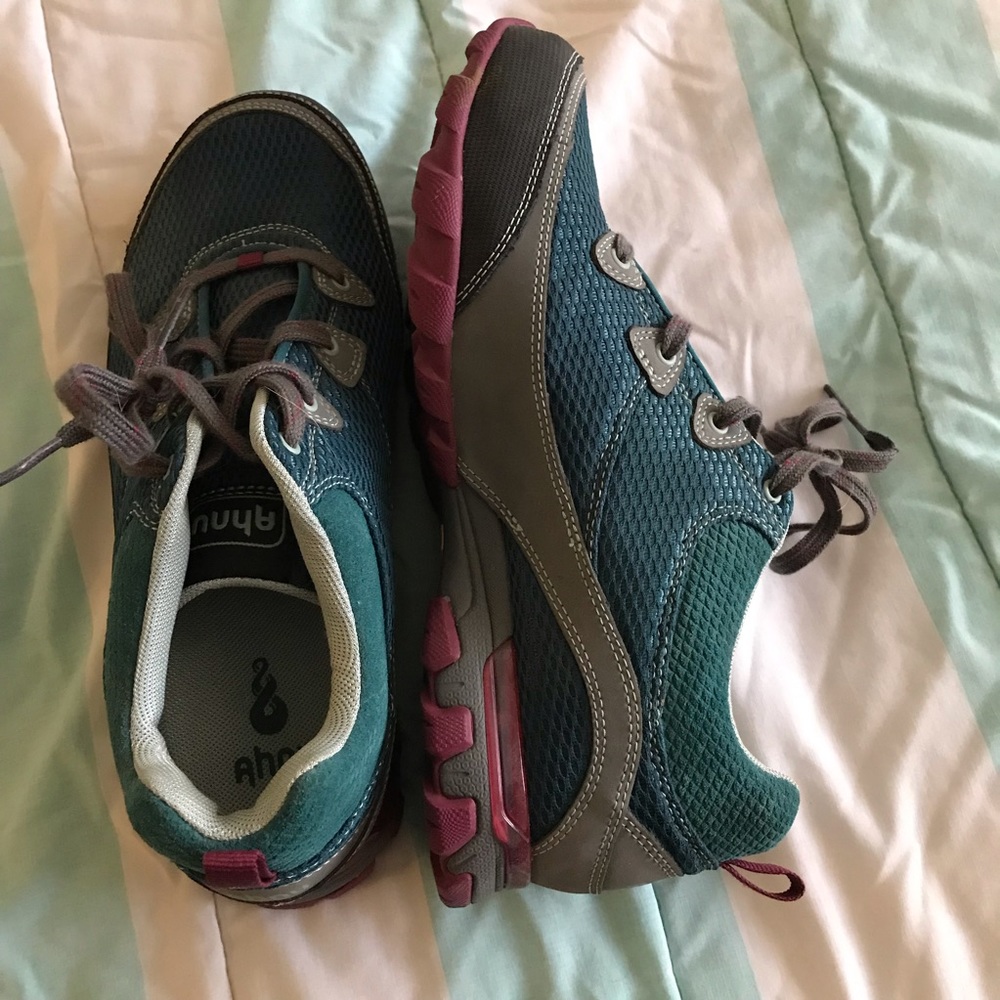 Ahnu sugarpine hiking shoe